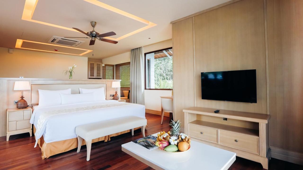 Royale Chulan Cherating Villa Екстер'єр фото