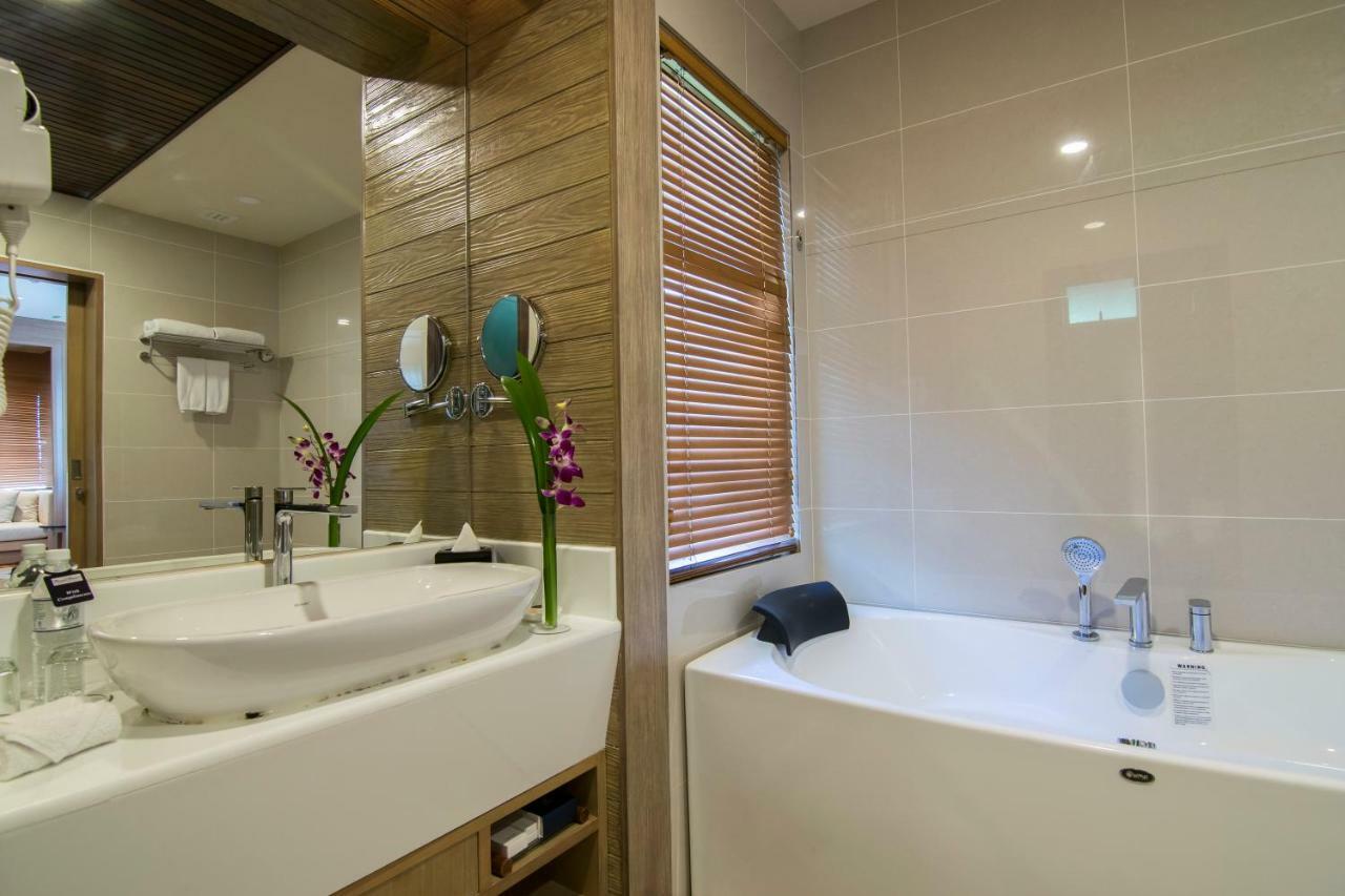 Royale Chulan Cherating Villa Екстер'єр фото