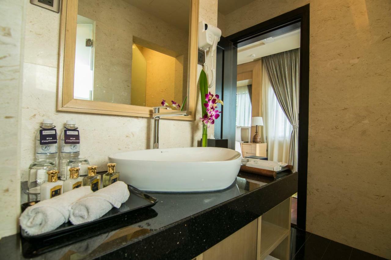 Royale Chulan Cherating Villa Екстер'єр фото